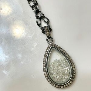 Floating Diamonds | Necklace